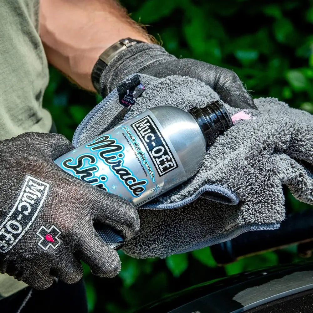 Muck-Off Miracle Shine with Carnauba Wax 1l