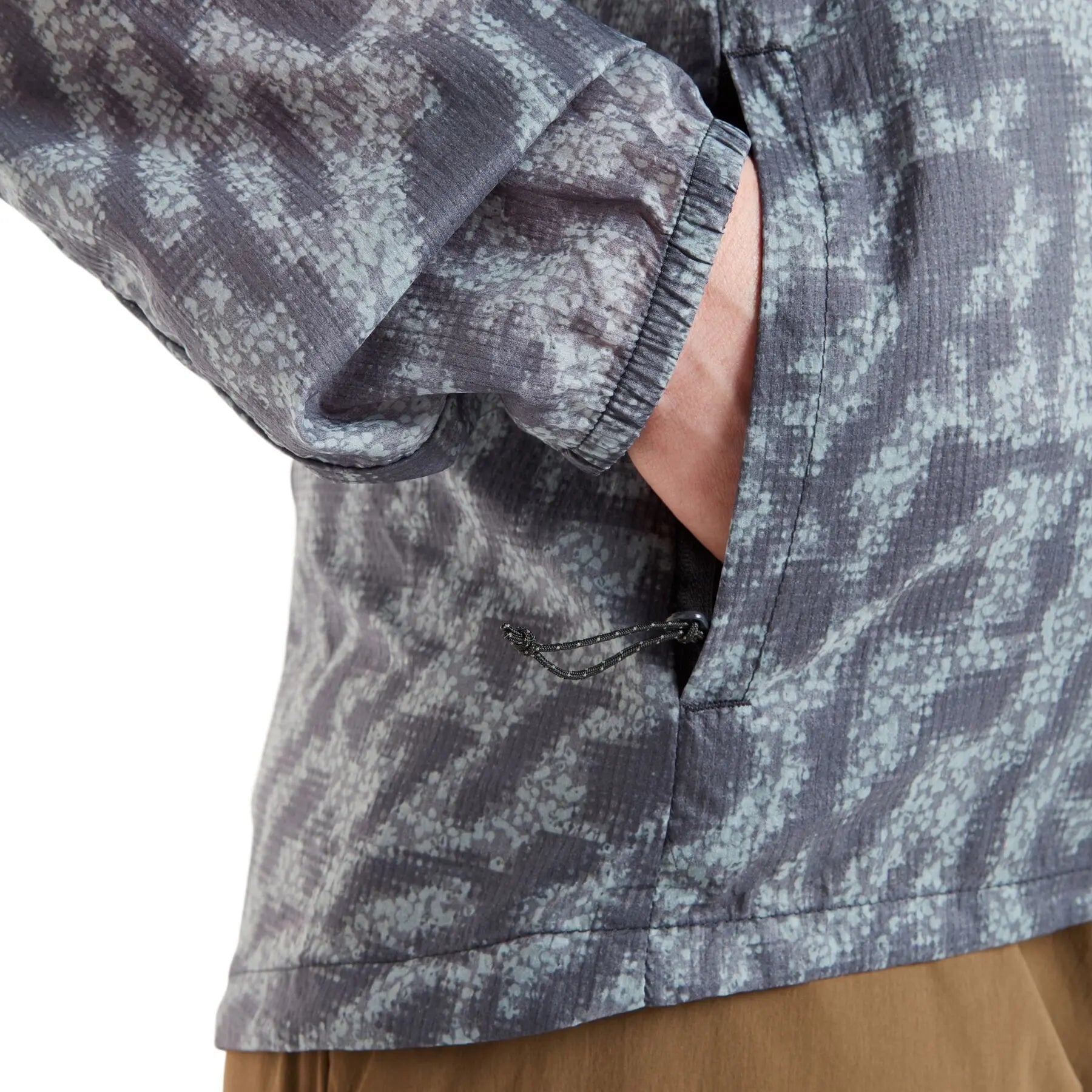 Madison Roam women's lightweight packable jacket - camo navy haze pocket details