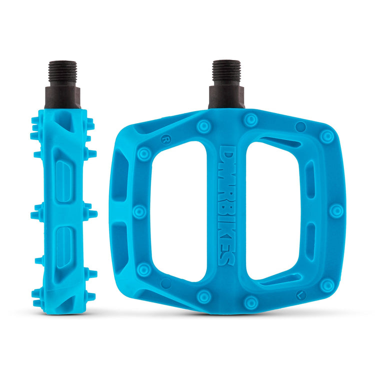 DMR V6 flat pedals in Blue