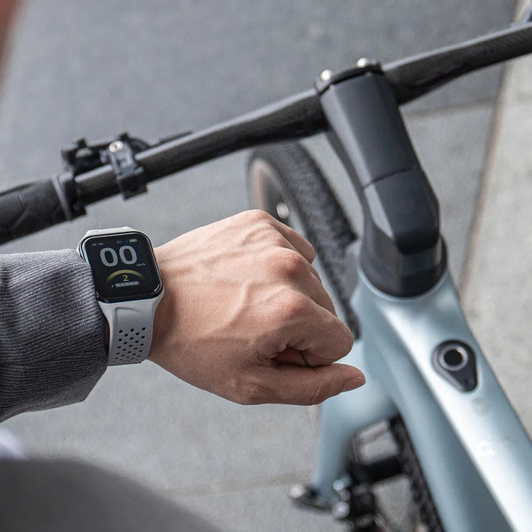 Fiido Air Mate watch display and fingerprint control panel