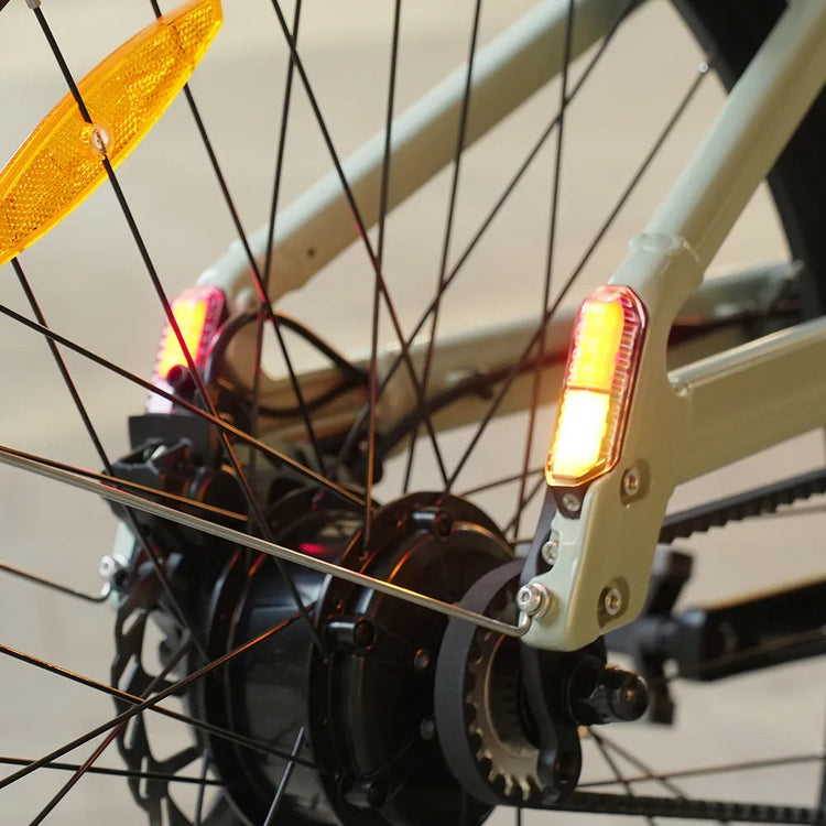 Fiido C700 integrated rear turn signals and rear-hub motor detail