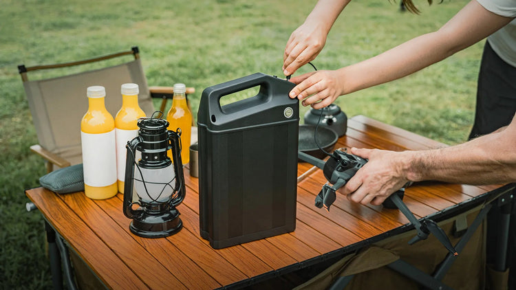 Fiido T3 Max 800W portable power battery lifestyle image