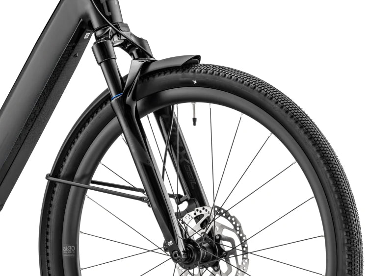 Moustache Dimanche 28 Urban SR Suntour suspension fork and front wheel