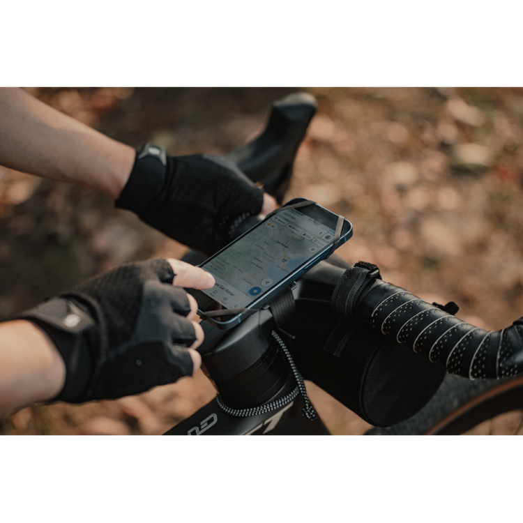 Topeak Omni RideCase II holding a smartphone on a bicycle